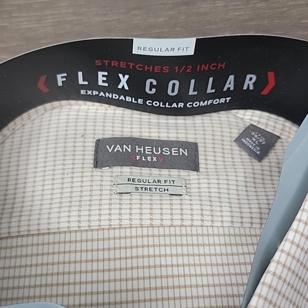 NWT Van‎ Heusen Flex Men's Regular Fit Stretch Dress Shirt in "Toast" Color - Picture 2 of 4
